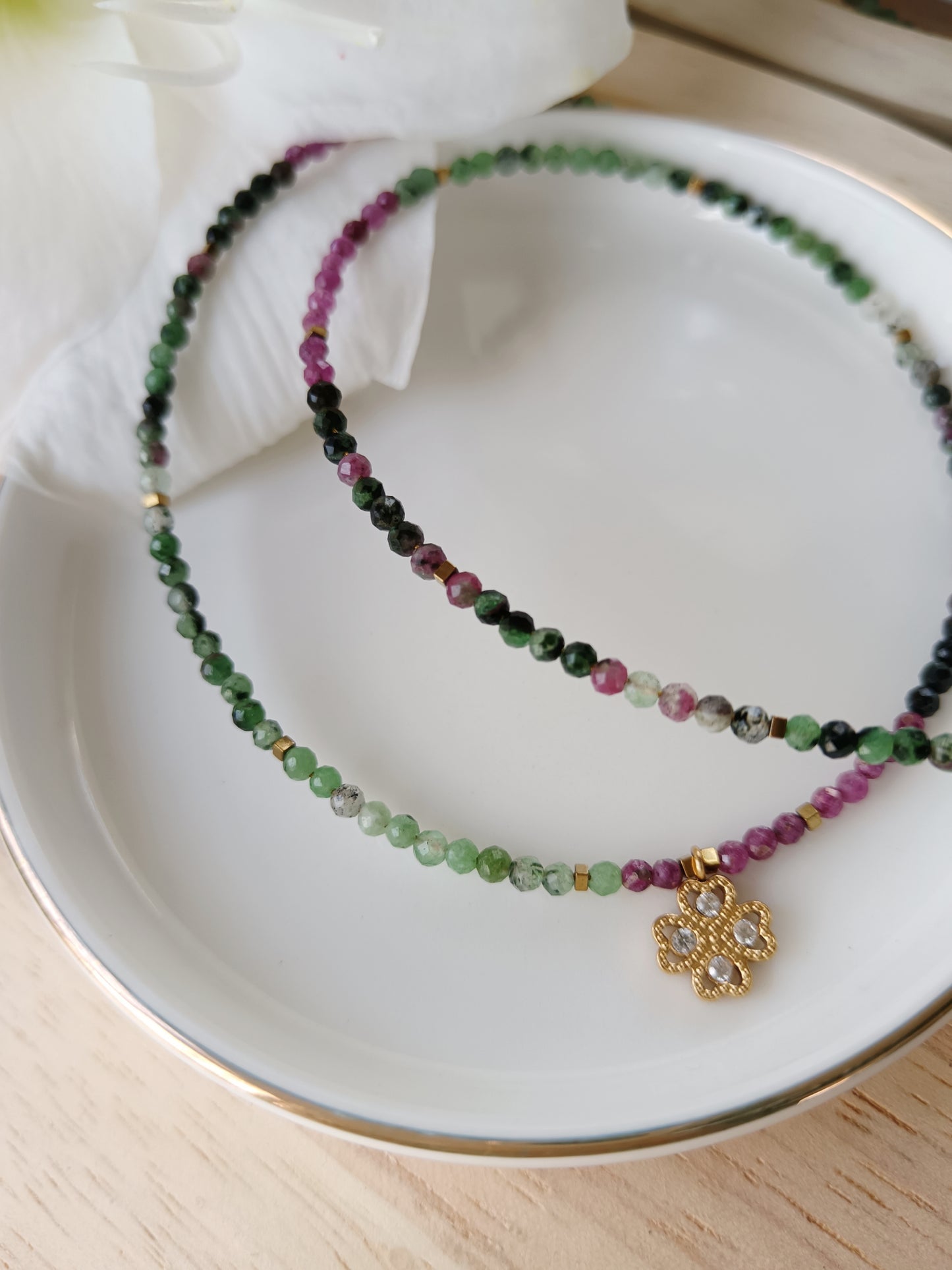 Collier rubis zoisite