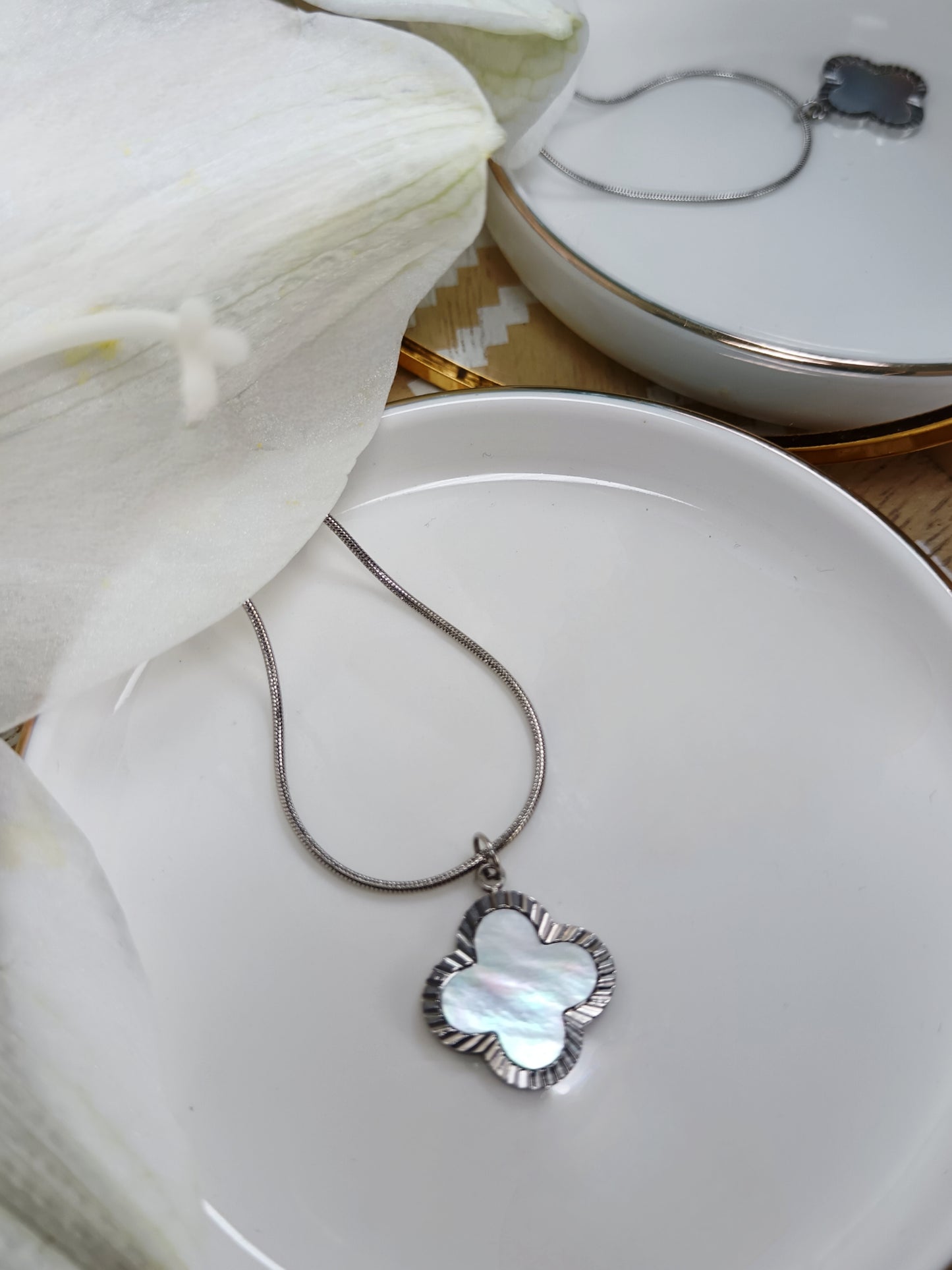 Collier Nawelle