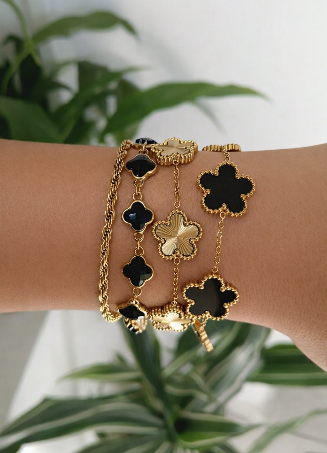 Bracelet trèfles fleurs doré