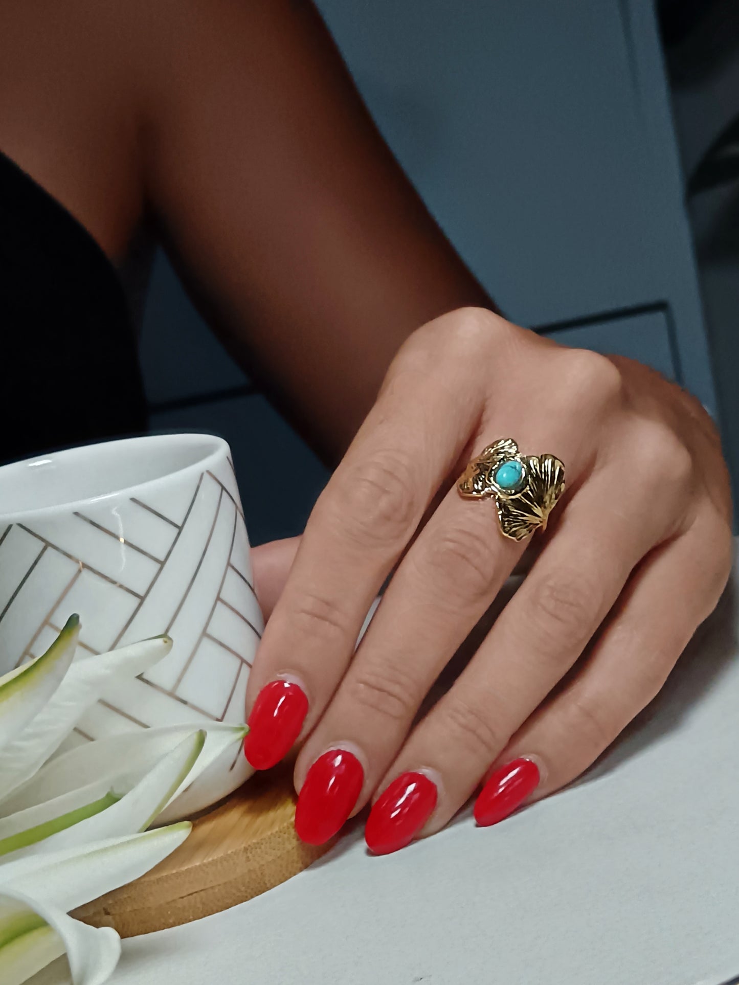 Bague feuille de ginkgo et pierre de turquoise naturelle en acier inoxydable doré réglable Ajustable