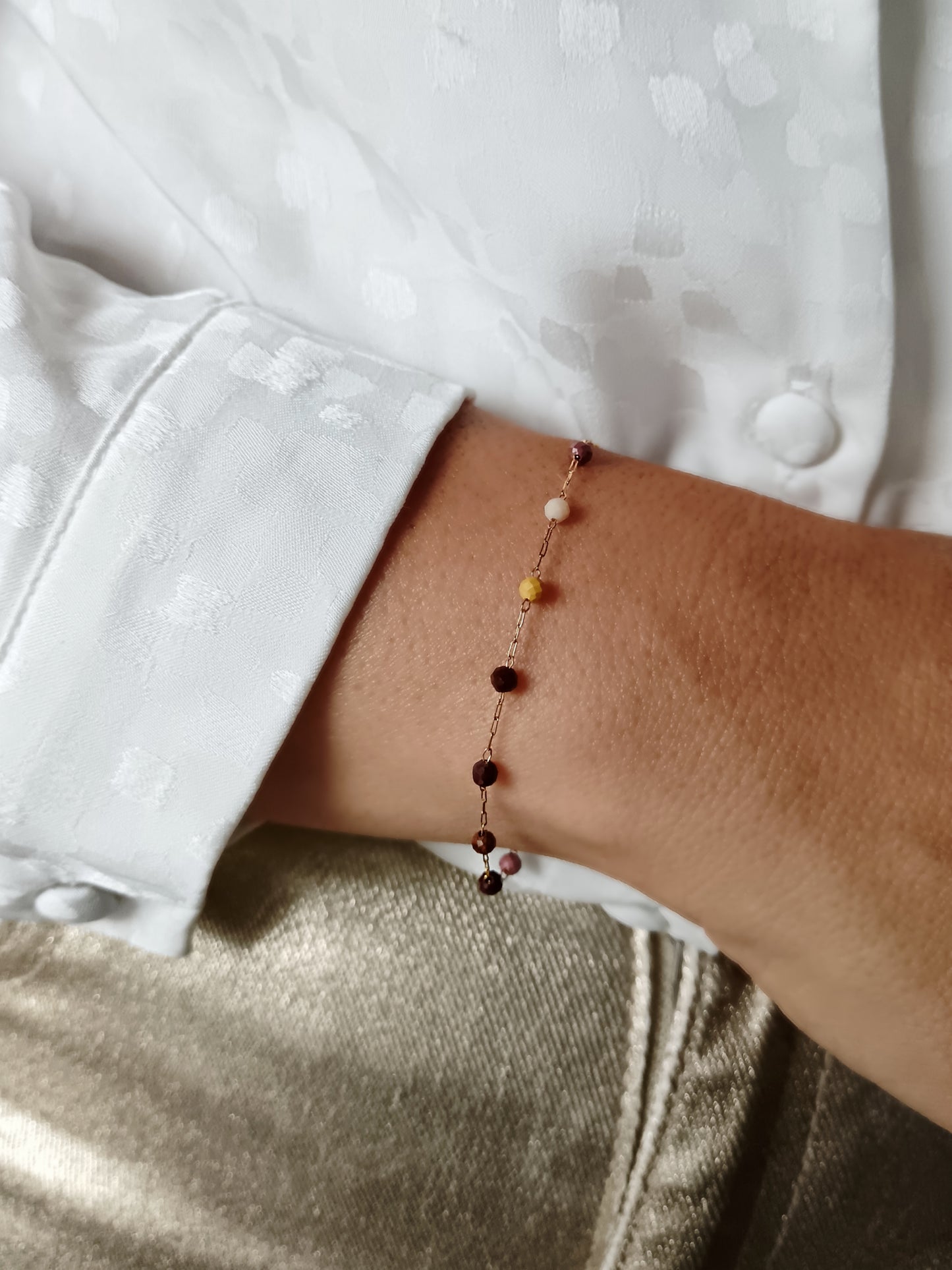 Bracelet mokaite