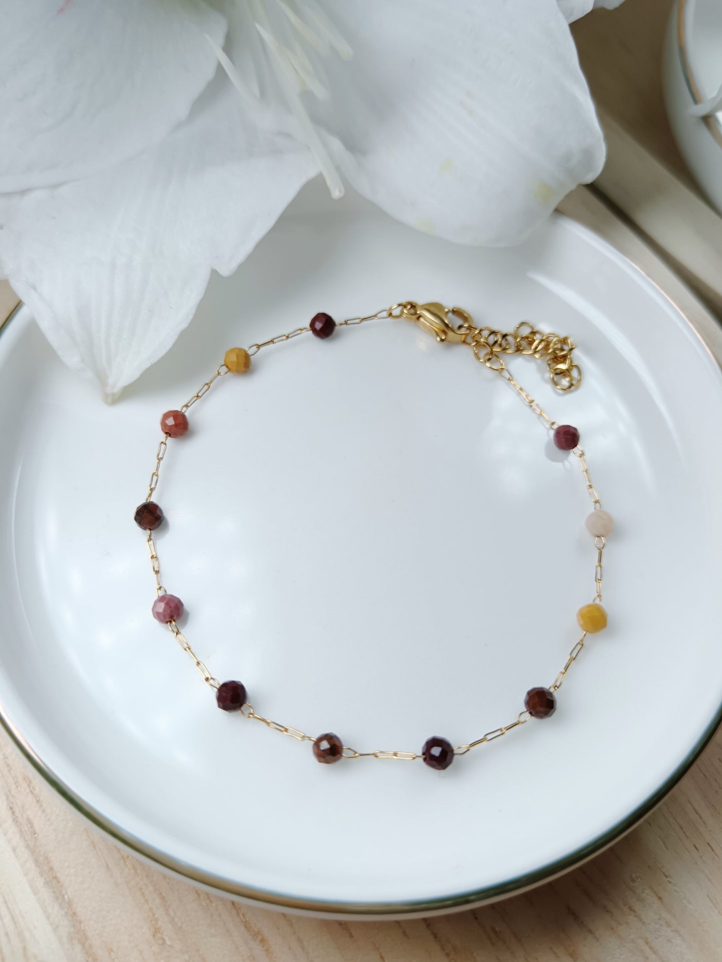 Bracelet mokaite