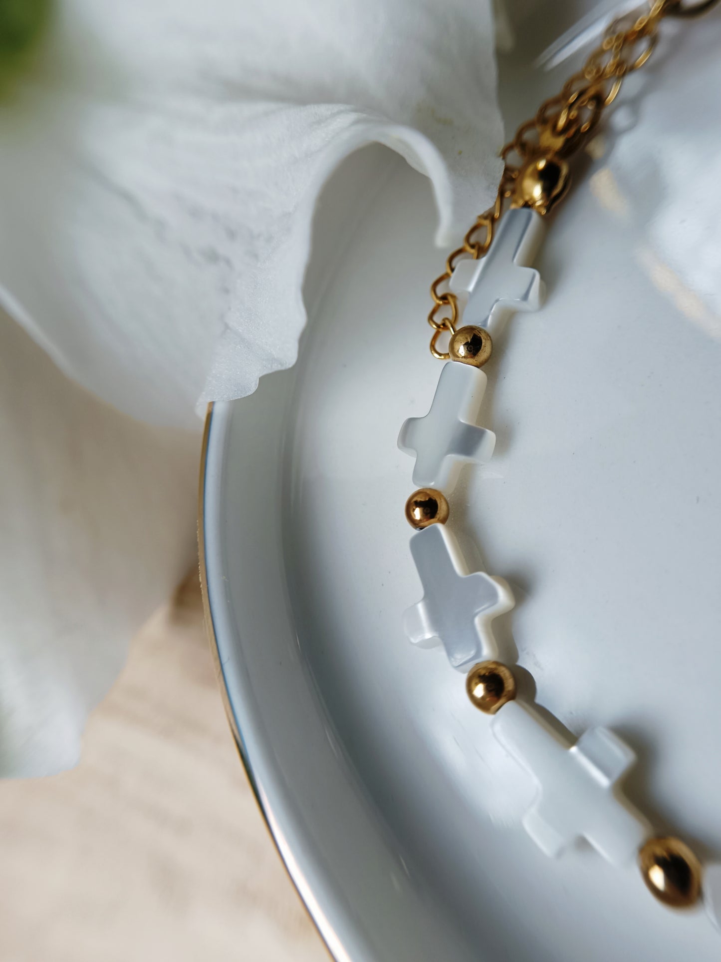 Bracelet croix nacre