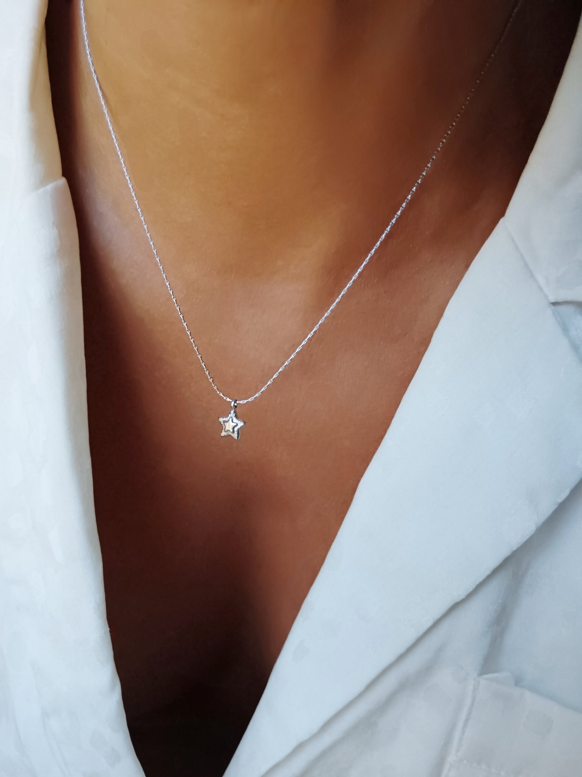 Collier chaîne fine Serpentine avec pendentif étoile  en acier inoxydable argent