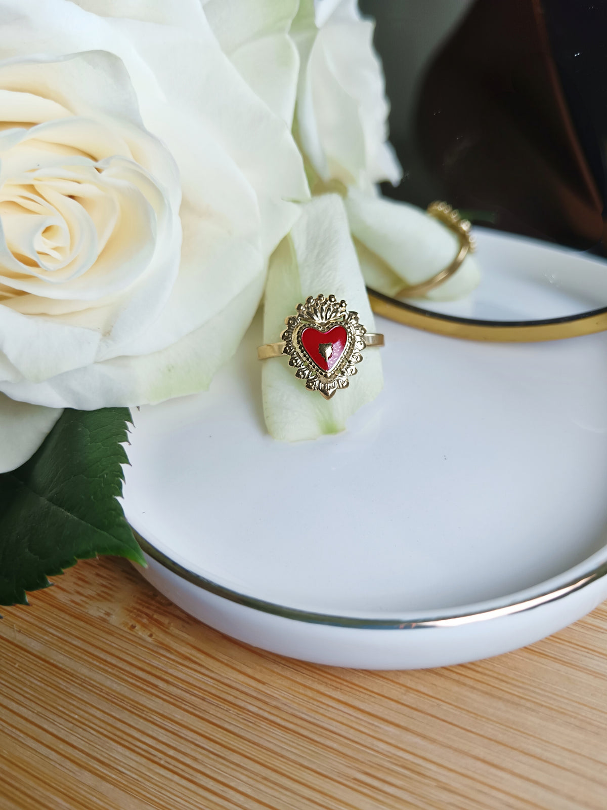 Bague ex-voto rouge