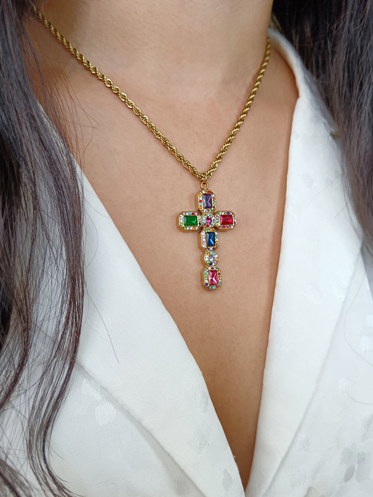 Collier croix multicolore grand modèle