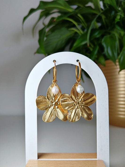 Boucles d'oreilles fleurs doré