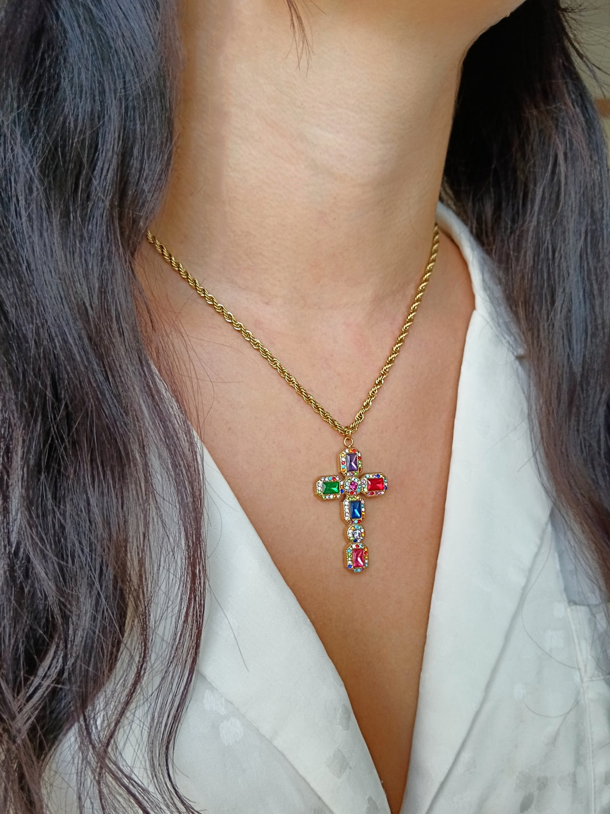 Collier croix multicolore grand modèle