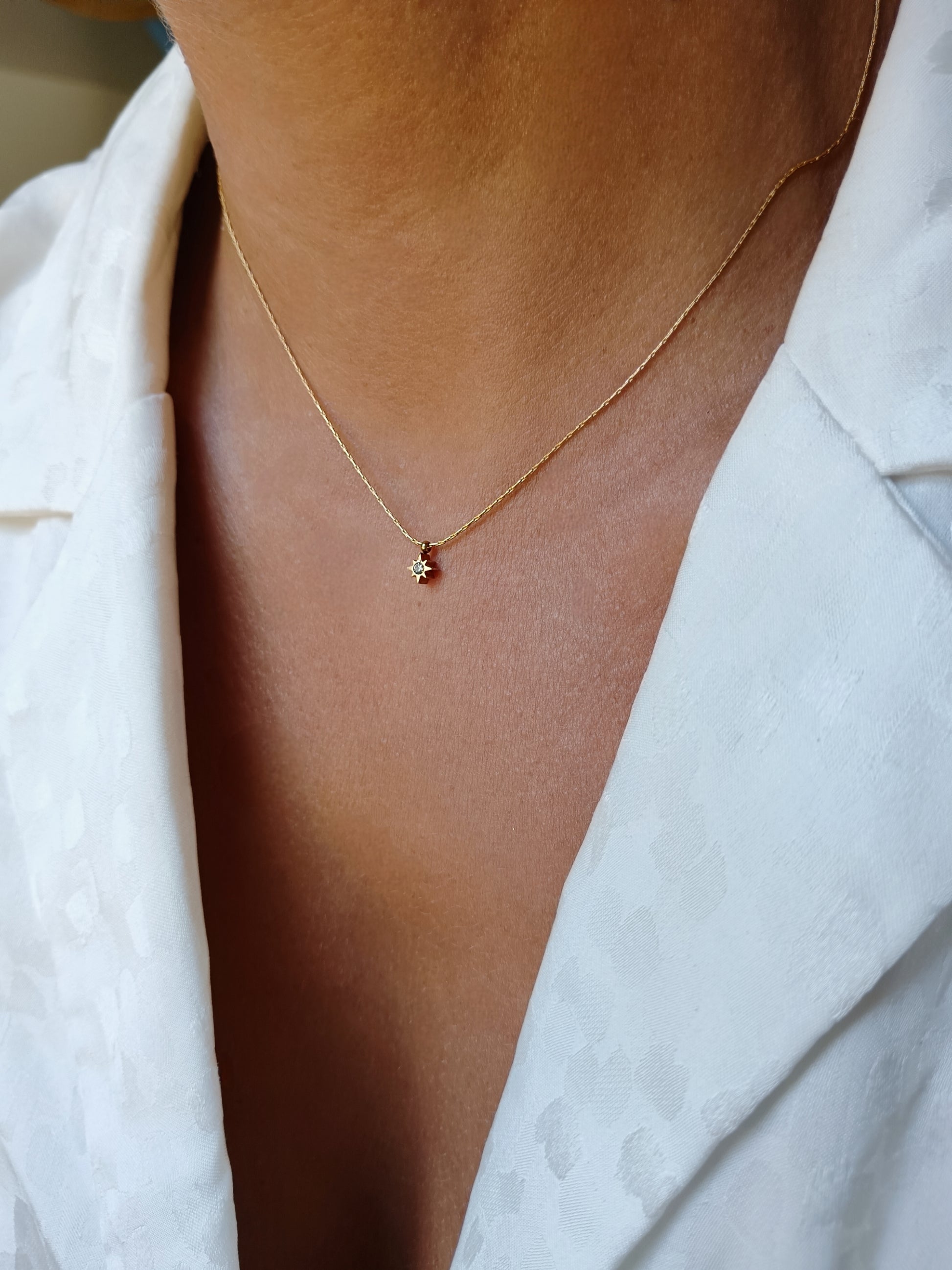 Collier étoile strass en acier inoxydable doré